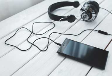 乐鱼-WBG第二局集锦：全员发力滴水不漏，WBG碾压取胜扳平比分