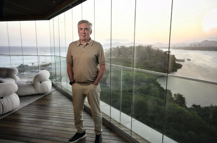 乐鱼登录入口-带队5夺欧冠+世界杯成为历史第一？安帅：我不在乎是否成为第一人